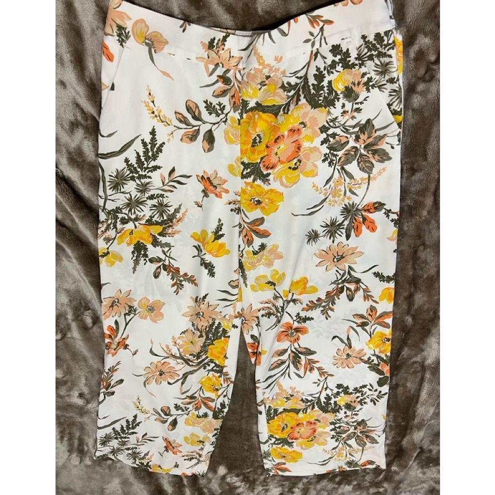 Loft outlet crop pant size M